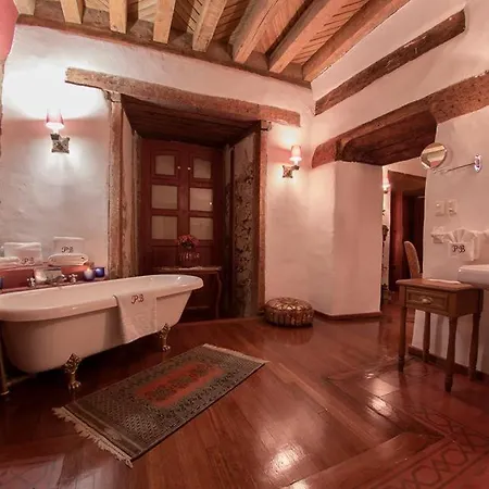 Hotel Boutique Posada La Basilica Pátzcuaro Exterior photo